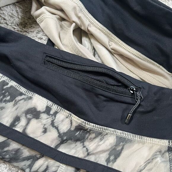 Lululemon Speed Up Women’s Tye Tie Dye Athletic Running Shorts - Picture 4 of 9